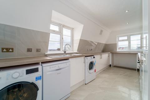 3 bedroom flat to rent, Warwick Lodge , Shoot Up Hill,Cricklewood NW2