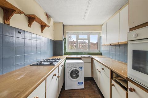 undefined, Constance Road, Twickenham TW2