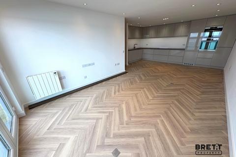 2 bedroom flat to rent, 31 Smoke House Quay, Milford Haven, Pembrokeshire. SA73 3BD
