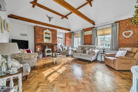 3 bedroom barn conversion for sale, Well Lane, Faversham ME13