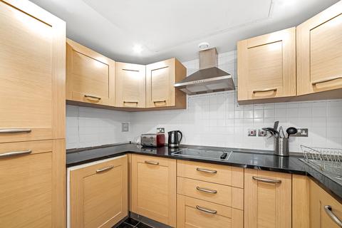 2 bedroom flat to rent, Jigger Mast House, Mast Quay, Woolwich, SE18