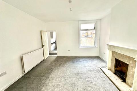 3 bedroom terraced house to rent, Egerton Street, Prestwich