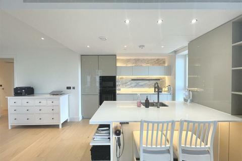 2 bedroom flat for sale, Parkside Apartments, London W12