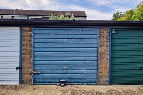 Garage to rent, Cherry Close, Knebworth SG3