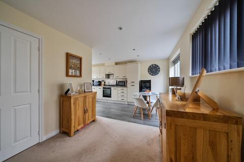 19 Beadsman Crescent, Leybourne, West Malling, ME19 5FG
