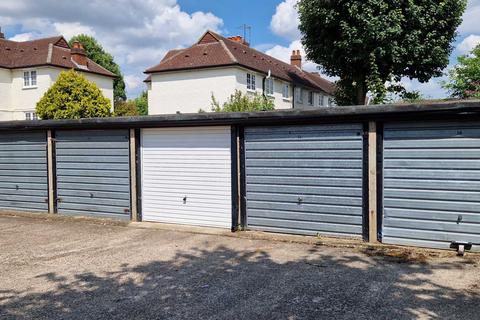 Garage to rent, Cromwell Road, Letchworth Garden City SG6