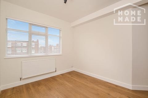 4 bedroom flat to rent, Digby Works, E9