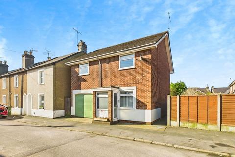 4 bedroom detached house for sale, Milton Road, Horsham RH12