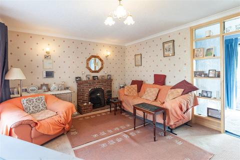 3 Severns Field, Epping, CM16 5AP
