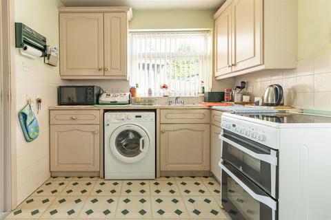 3 Severns Field, Epping, CM16 5AP