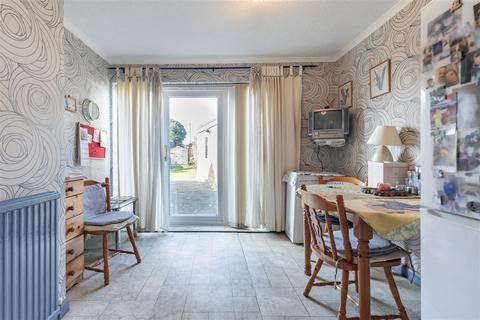 3 Severns Field, Epping, CM16 5AP