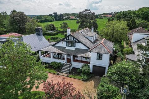 6 bedroom detached house for sale, Spacious Six-Bed Home with Sea Views in Old Hunstanton