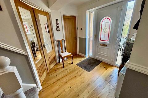48 Cheyne Garth, Hornsea, HU18 1BF