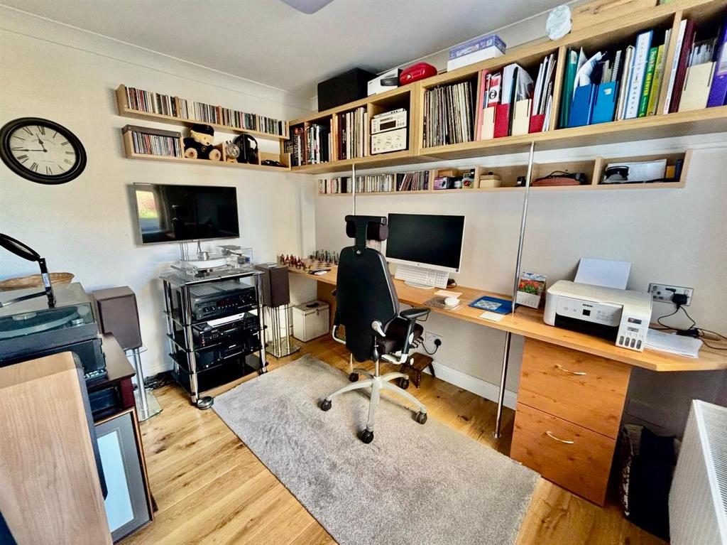 GF Study/ Bedroom 4