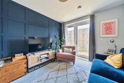 2 bedroom apartment for sale, Lambourne House, Apple Yard, London, SE20