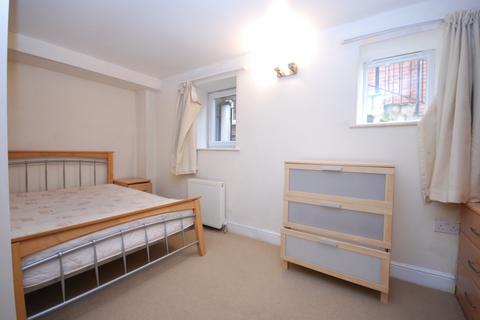 2 bedroom property to rent, Farnan Road, London SW16