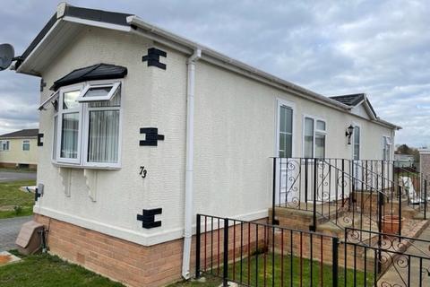 2 bedroom park home for sale, Chertsey, Surrey, KT16