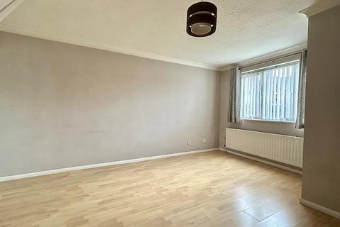 9 Claregate, Northampton, NN4 0QZ