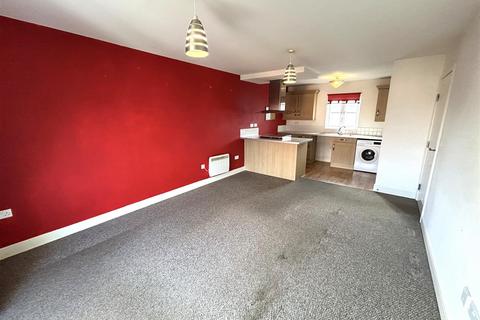 2 bedroom flat for sale, Barley Leaze, Chippenham