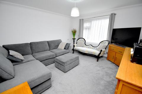 1 bedroom apartment for sale, Siston Park, Kingswood, Bristol, BS15 4NP.