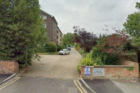 Garage to rent, Alexandra Road, Reading RG1