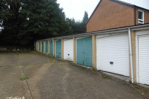 Garage to rent, Alexandra Road, Reading RG1