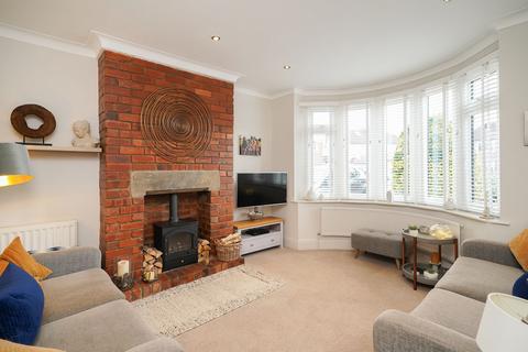 35 Ashbury Drive, Sheffield, S8 8LE