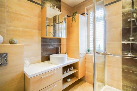 35 Ashbury Drive, Sheffield, S8 8LE