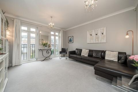 3 bedroom house for sale, Elizabeth Gardens, Old Isleworth TW7