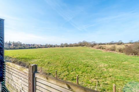 3 bedroom end of terrace house for sale, Woodmere, London SE9