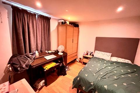 2 bedroom terraced house to rent, Runnymede House, 96-97 High Street, Egham, Surrey, TW20