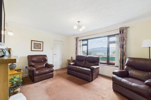 3 bedroom detached house for sale, The Close, Matlock DE4