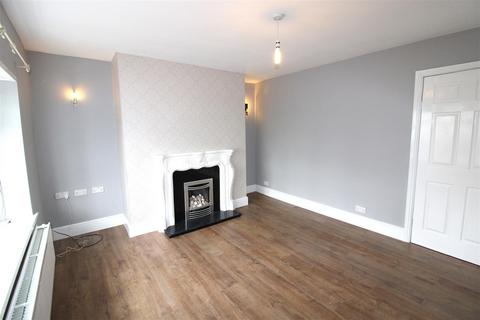 2 bedroom semi-detached house to rent, Killingworth Avenue, Backworth