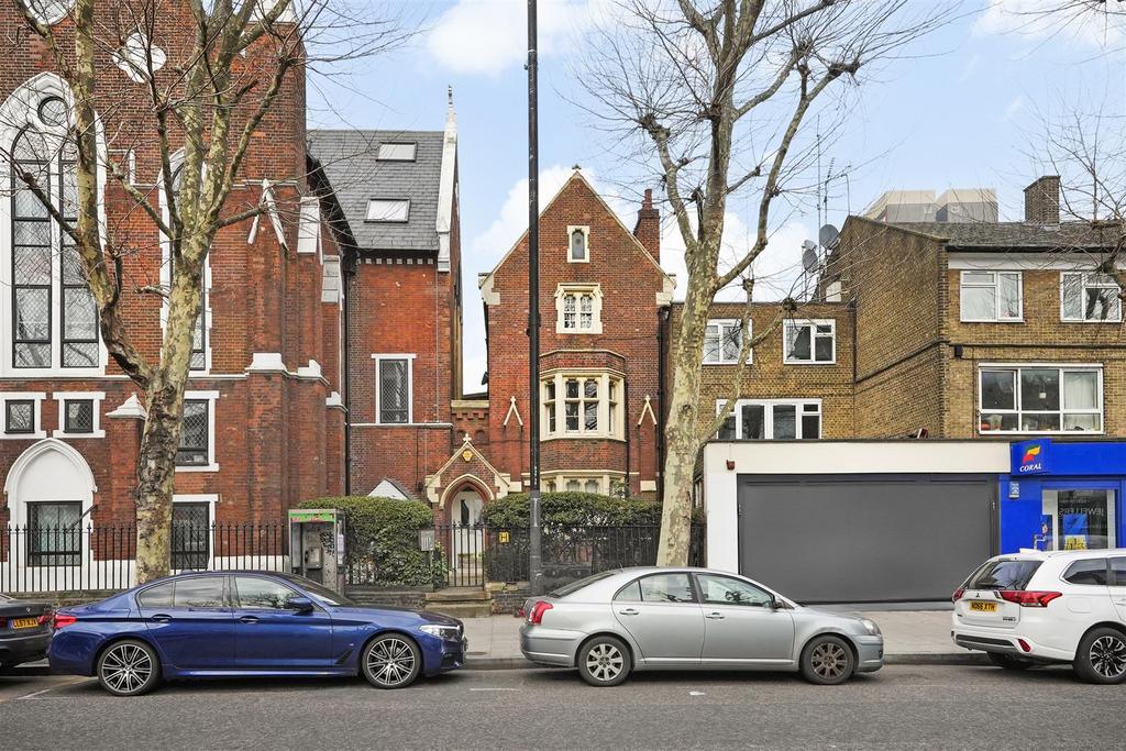 St James Court