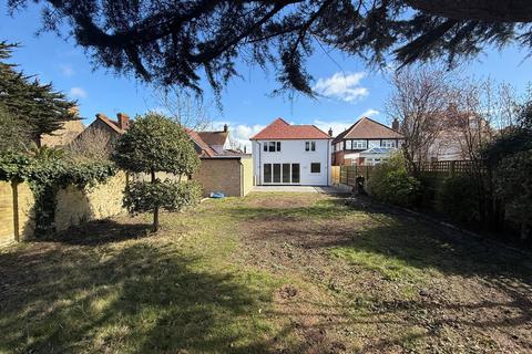 4 bedroom detached house for sale, Luton Avenue, Broadstairs CT10