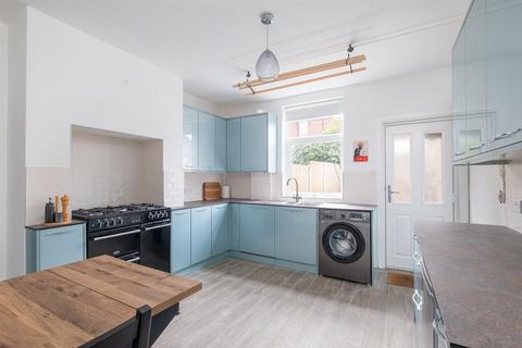 3 bedroom terraced house to rent, Dodd Street, Sheffield S6