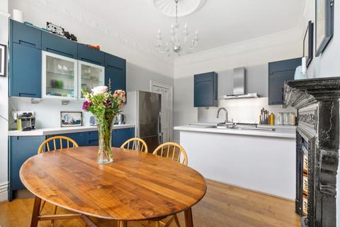 3 bedroom apartment for sale, Barton Road, West Kensington, London, W14