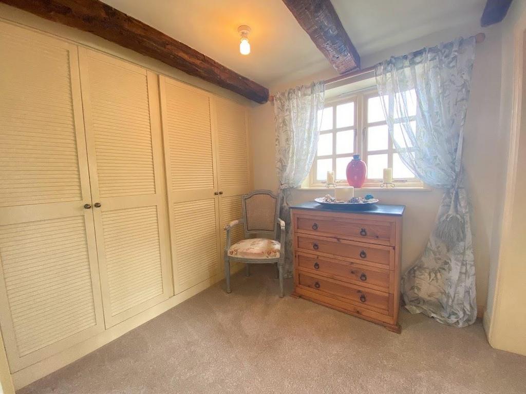 First floor spacious landing