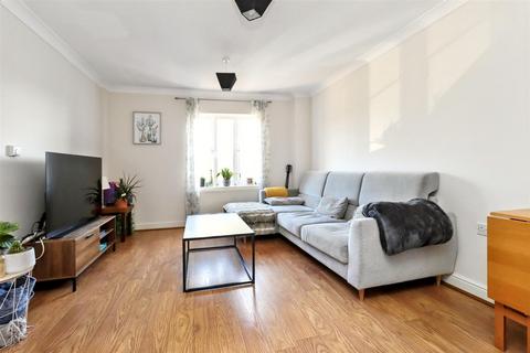 2 bedroom maisonette for sale, Modern apartment in central Clevedon