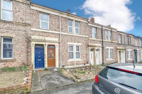 3 bedroom apartment for sale, Shipcote Terrace, Gateshead, Tyne and Wear, NE8