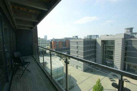 2 bedroom apartment to rent, Cartier House, The Boulevard, Leeds