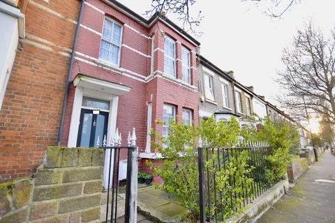 4 bedroom terraced house to rent, Janson Road, Stratford, E15