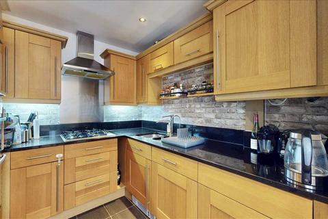 2 bedroom apartment for sale, Blake House, Cottage Close, Harrow on the Hill