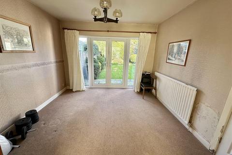 3 bedroom semi-detached house for sale, Water Royd Avenue, Mirfield