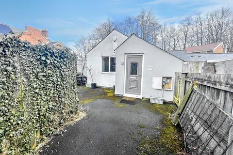 2 bedroom bungalow for sale, Stargate Lane, Ryton, Tyne and Wear, NE40 3JP