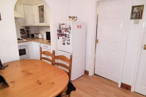 2 bedroom terraced house for sale, East View Road, Yeadon, Leeds