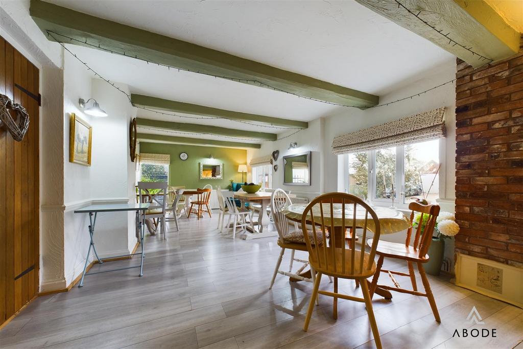 CAM03473 G0-PR0223-STILL021.jpg