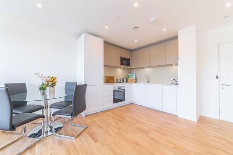 1 bedroom apartment to rent, Kingwood Apartments, London SE8