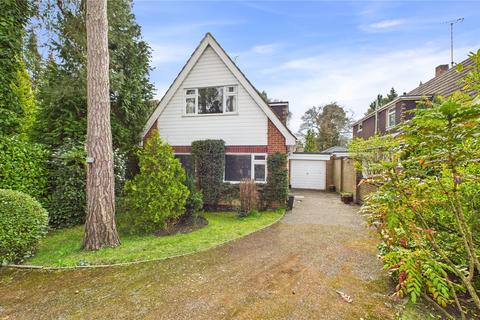 2 bedroom detached house for sale, MacDonald Road, Surrey GU18