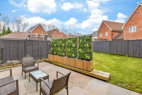 3 bedroom semi-detached house for sale, Armistice Way, Harrietsham, Maidstone, Kent